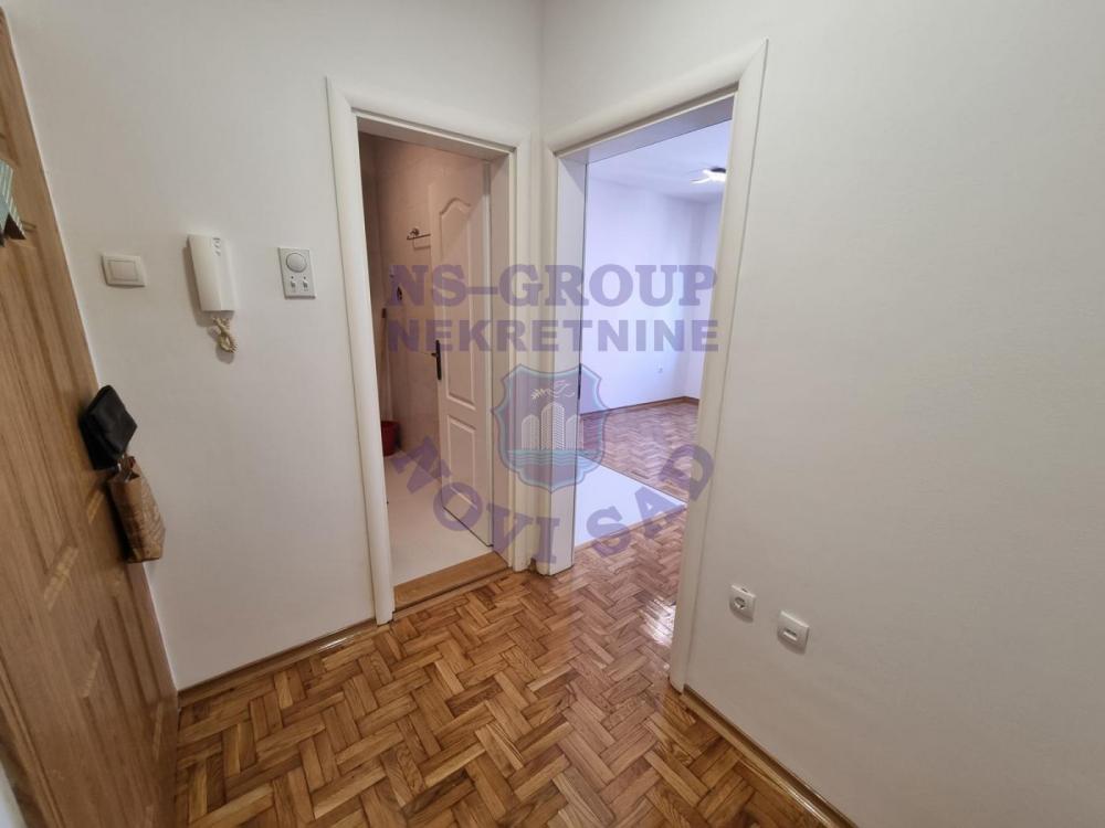 Slika 1 - Prodaja stana, 26m2, Bulevar Evrope Novi Sad